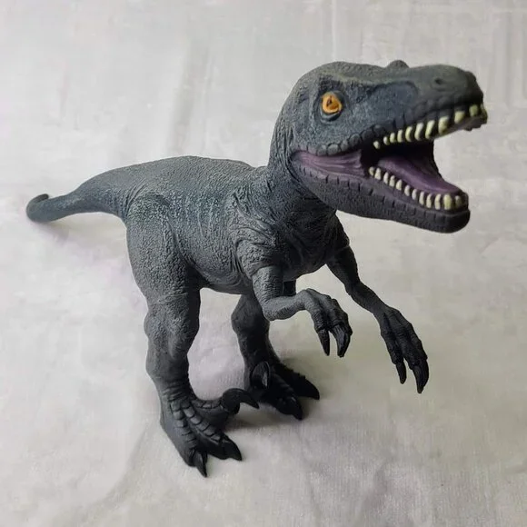 2014 20" Velociraptor 2234C Toys R US soft Rubber Jurassic Dinosaur - Picture 5 of 13